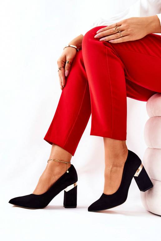 Zomšiniai bateliai juodos spalvos Zomšiniai bateliai juodos spalvos