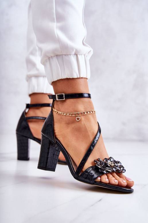 Moteriškos basutės  su spindinčiomis...