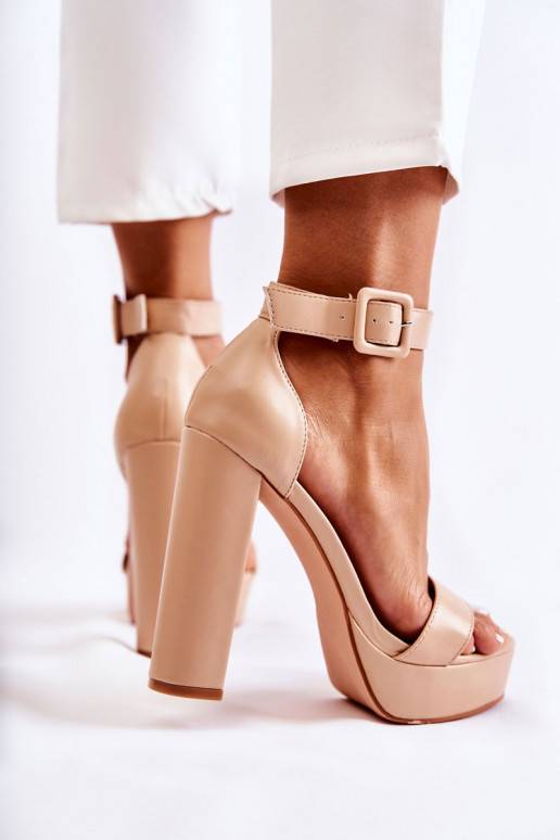 Sandalai su kulniukais smėlio spalvos...