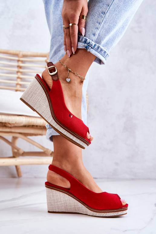 Patogios basutės su sagtelėmis... Patogios basutės su sagtelėmis...