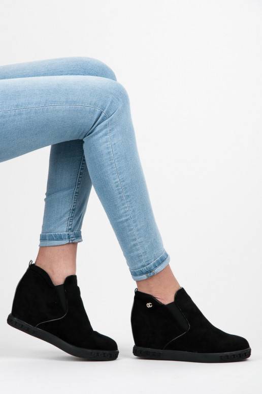 Zomšiniai juodi Slip On batai su... Zomšiniai juodi Slip On batai su...