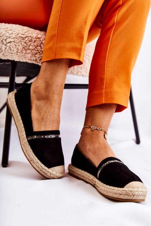 Įsispiriamo modelio   espadrilės... Įsispiriamo modelio   espadrilės...