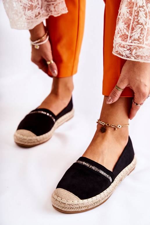 Įsispiriamo modelio   espadrilės... Įsispiriamo modelio   espadrilės...