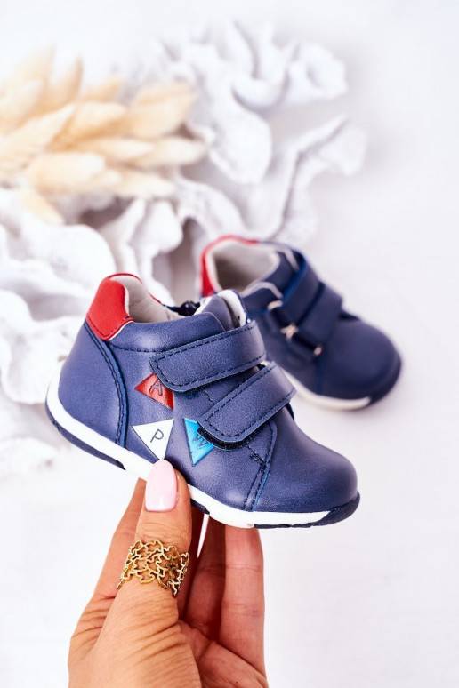 Vaikiški   batai su lipniais...