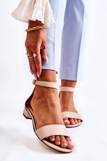 Sandalai smėlio spalvos... 2