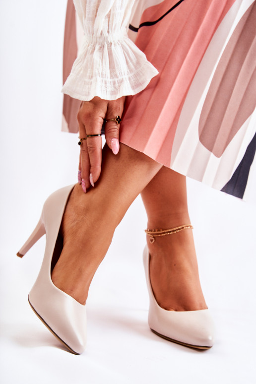 aukštakulniai bateliai pilkos spalvos... aukštakulniai bateliai pilkos spalvos...