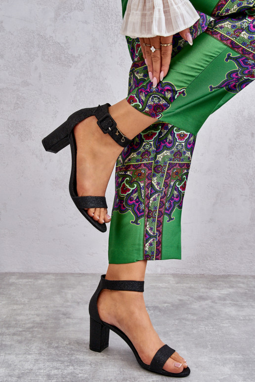 Juodos spalvos blizgantys... Juodos spalvos blizgantys...