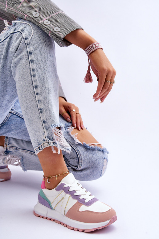 Sportiniai bateliai įvairių spalvų... Sportiniai bateliai įvairių spalvų...