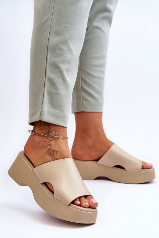 Smėlio spalvos moteriškos šlepetės... Smėlio spalvos moteriškos šlepetės...