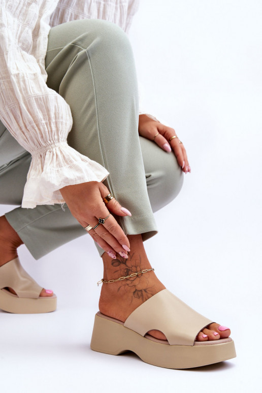 Smėlio spalvos moteriškos šlepetės... Smėlio spalvos moteriškos šlepetės...