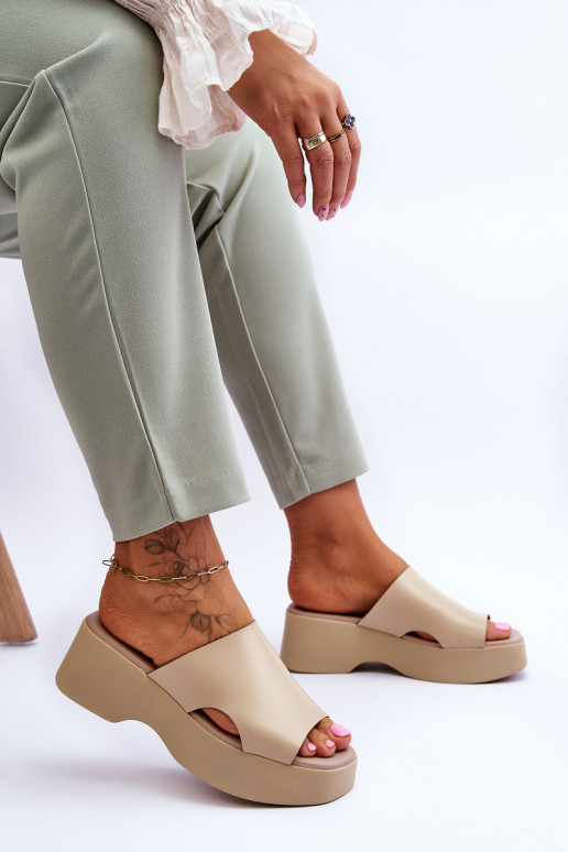 Smėlio spalvos moteriškos šlepetės... Smėlio spalvos moteriškos šlepetės...