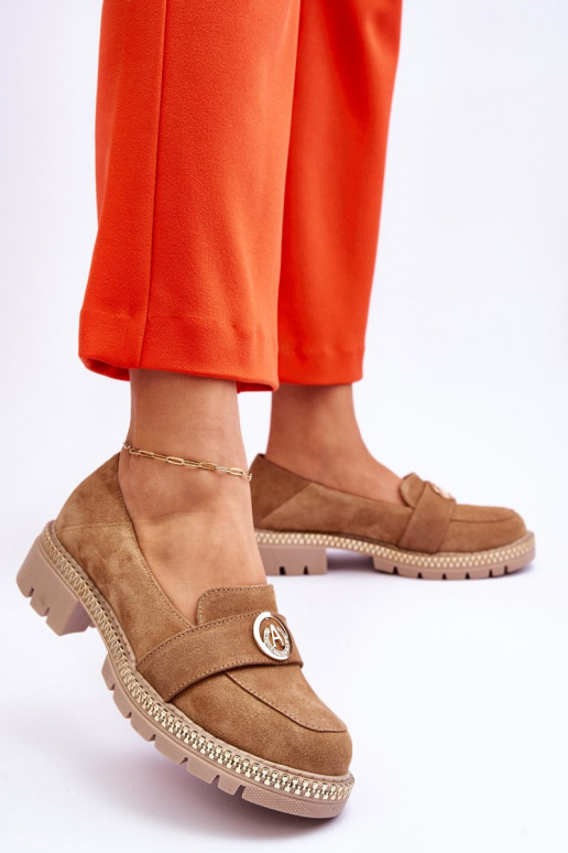 Smėlio spalvos zomšiniai mokasinai... Smėlio spalvos zomšiniai mokasinai...