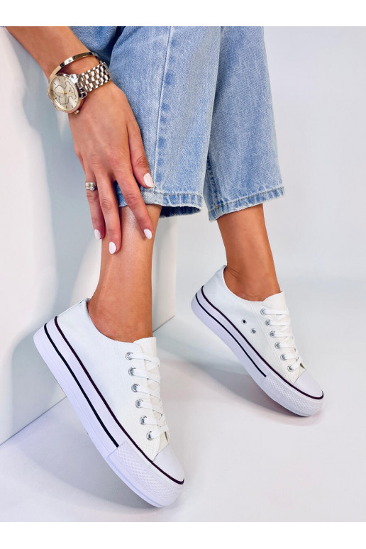 Moteriški klasikinio modelio...