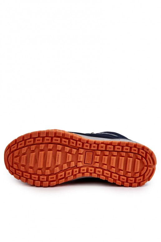 Tamsiai mėlyni vyrams žygio batai...