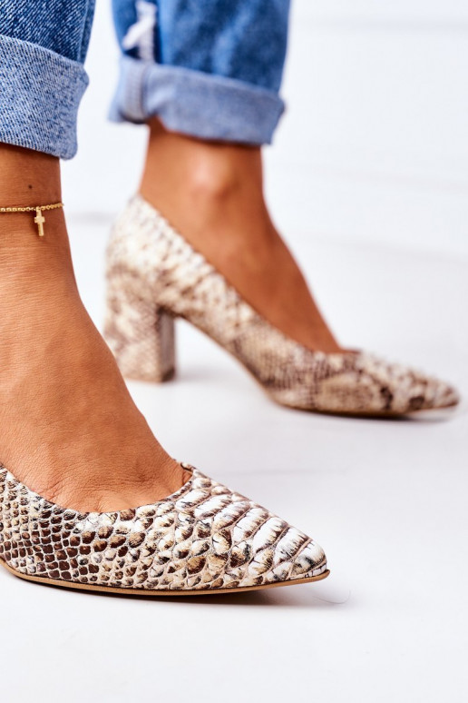 Aukso spalvos bateliai Shoes su... Aukso spalvos bateliai Shoes su...