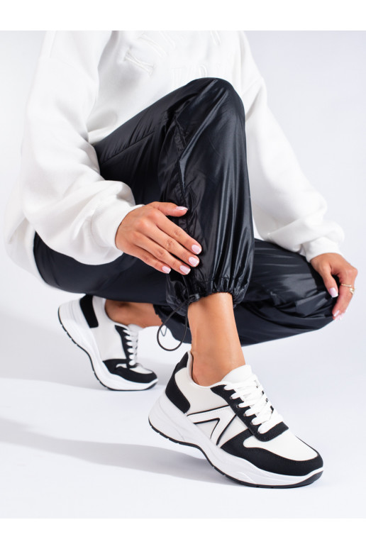 Sportiniai batai  baltos spalvos... Sportiniai batai  baltos spalvos...