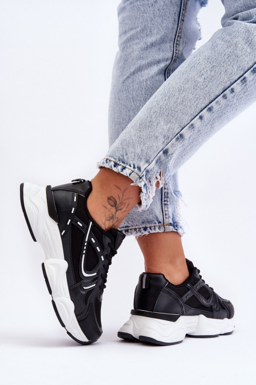 Moteriški sportbačiai juodos spalvos...