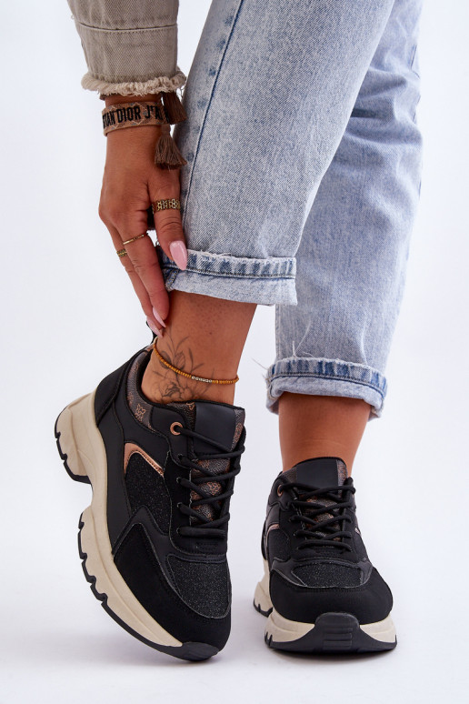 sportiniai bateliai su raišteliais...