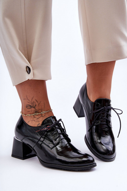 Lakuoti  pusbačiai su kulniukais...