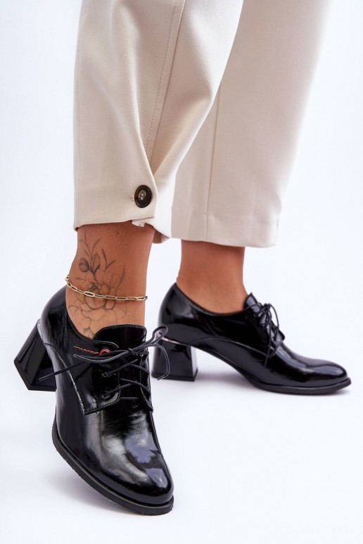 Lakuoti  pusbačiai su kulniukais...