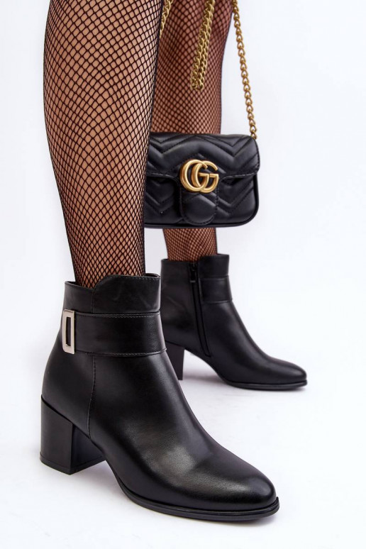 Aulinukai su aukštais kulnais juodos... Aulinukai su aukštais kulnais juodos...