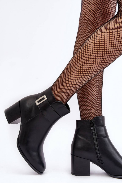 Aulinukai su aukštais kulnais juodos... Aulinukai su aukštais kulnais juodos...