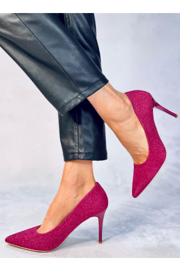 Aukštakulniai bateliai...