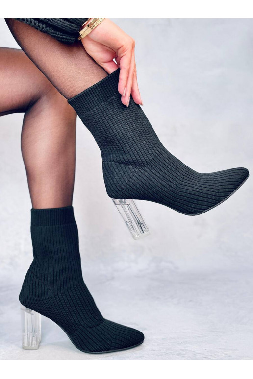 Stilingi aulinukai su permatomu kulnu...