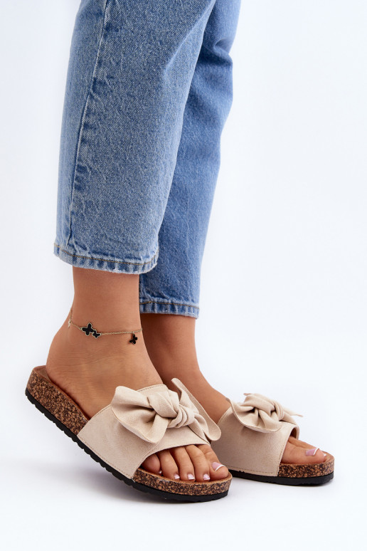 Moteriškos šlepetės su kaspinėliu... Moteriškos šlepetės su kaspinėliu...