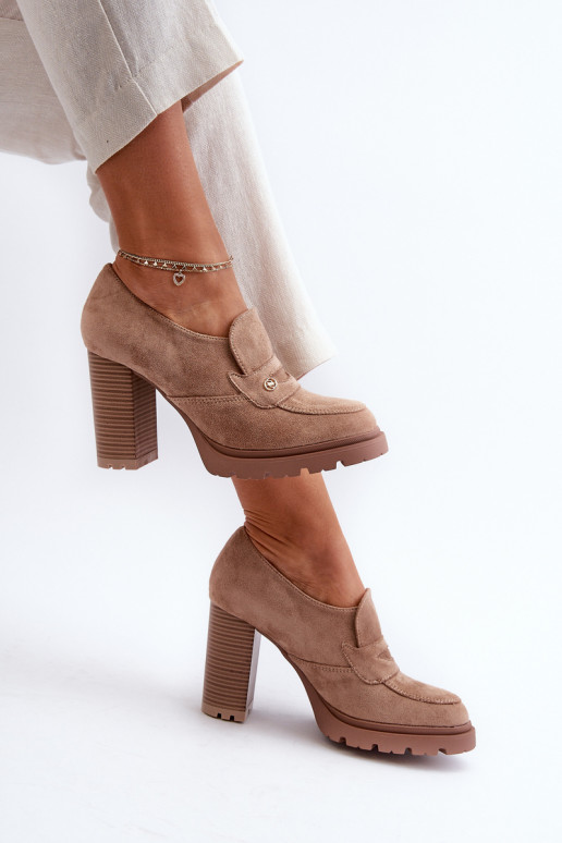 Batai iš dirbtinės zomšos su... Batai iš dirbtinės zomšos su...