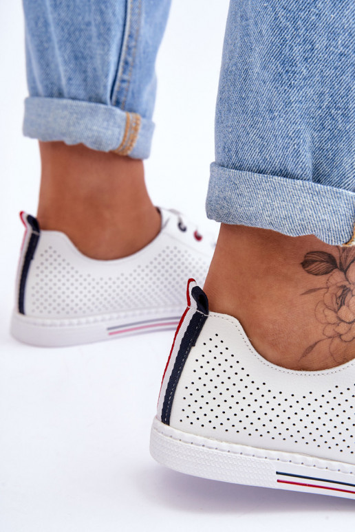 Laisvalaikio batai baltos spalvos... Laisvalaikio batai baltos spalvos...