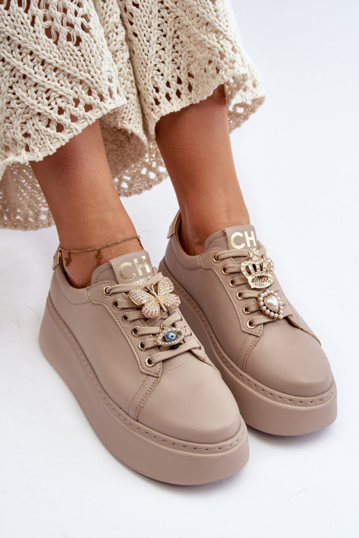 Sneakers modelio batai su gražiomis... Sneakers modelio batai su gražiomis...