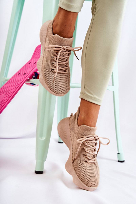 Įsispiriamo modelio sportiniai... Įsispiriamo modelio sportiniai...