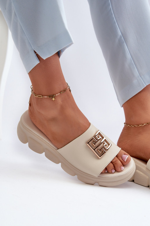 Odinės šlepetės su aukso spalvos... Odinės šlepetės su aukso spalvos...