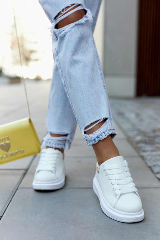 Klasikinio modelio sportinio stiliaus... Klasikinio modelio sportinio stiliaus...