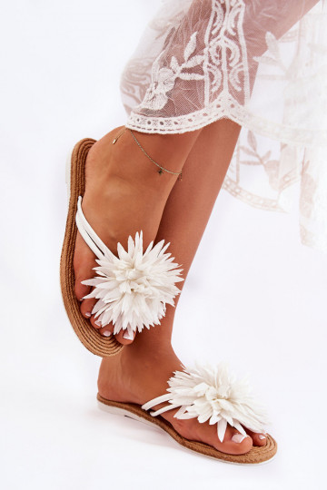 Lengvos šlepetės baltos...