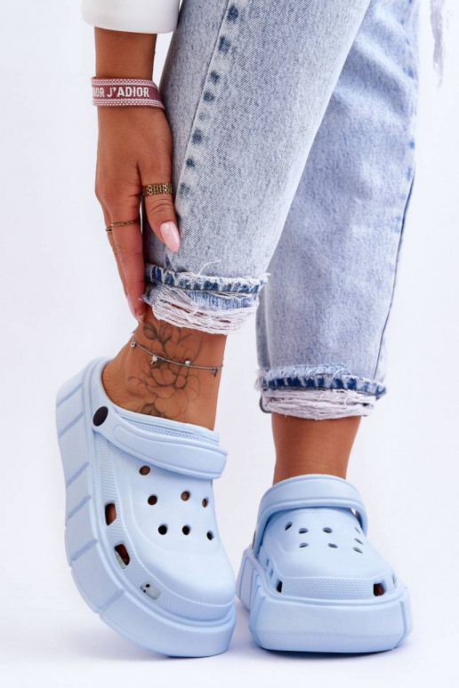 Crocs tipo šlepetės su paaukštinta... Crocs tipo šlepetės su paaukštinta...