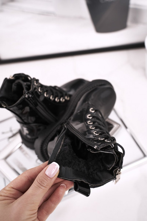 Juodos spalvos lakuotas moteriški... Juodos spalvos lakuotas moteriški...