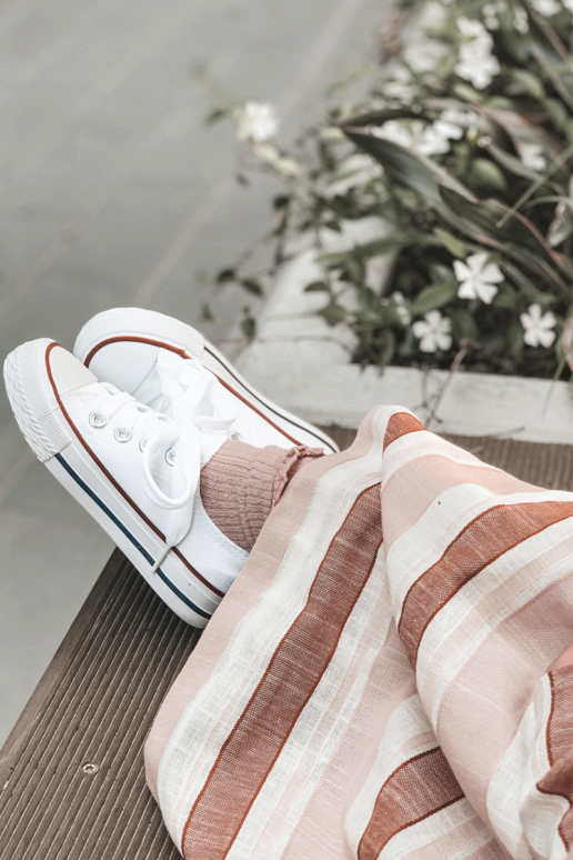 Klasikiniai vaikiški sportiniai batai... Klasikiniai vaikiški sportiniai batai...