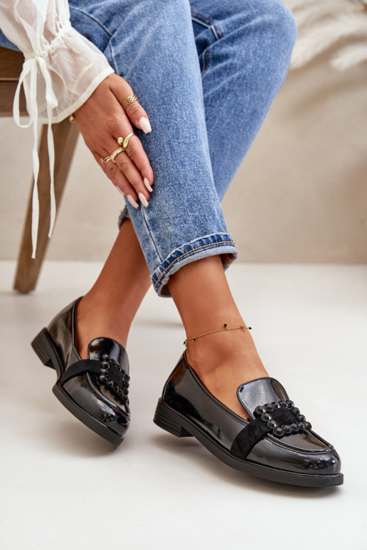 Lakuoti mokasinai Moteriškas su ornamentais juodos spalvos Vinceza 58389