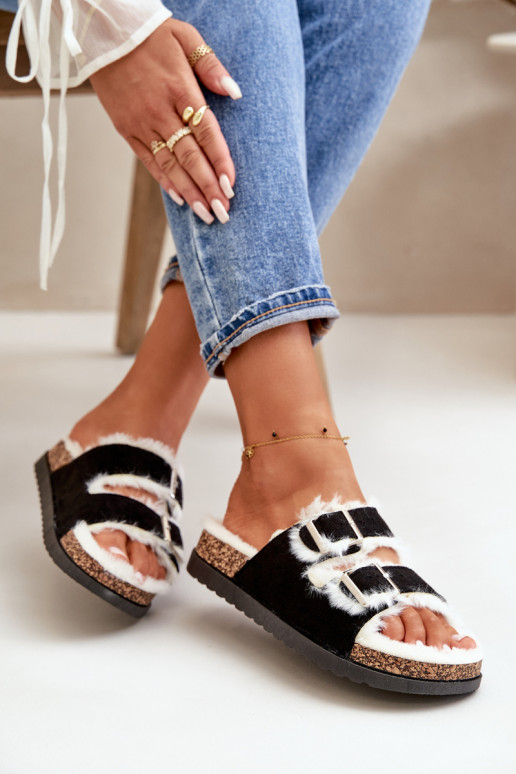 Moteriškas Šlepetės Šlepetės su sagtimis ir kailiuku juodos spalvos Ezilena