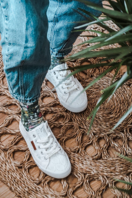 su nėrinių motyvais Sportbačiai BIG STAR W274925 baltos spalvos