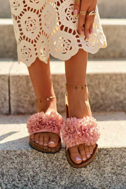 Šlepetės  rožinės spalvos Flowerbomb