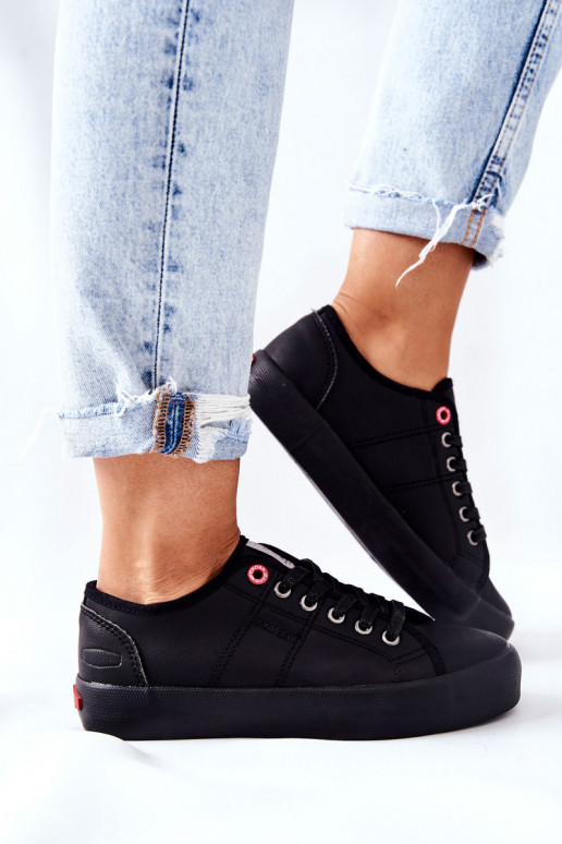 Moteriški batai Cross Jeans II2R4003C juodos spalvos Moteriški batai Cross Jeans II2R4003C juodos spalvos