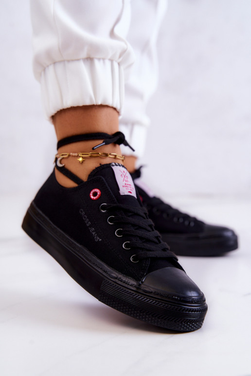 Klasikinio modelio laisvalaikio batai Cross Jeans JJ2R4019C juodos spalvos Klasikinio modelio laisvalaikio batai Cross Jeans JJ2R4019C juodos spalvos