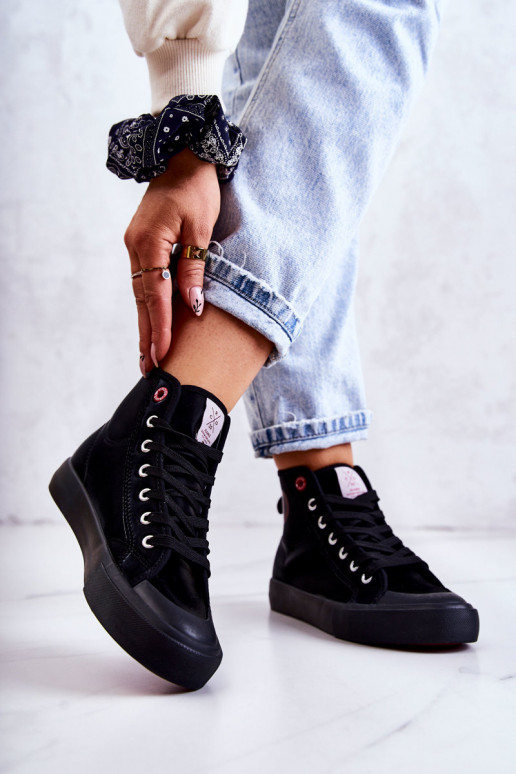 Laisvalaikio batai su auliuku Cross Jeans JJ2R4055C juodos spalvos Laisvalaikio batai su auliuku Cross Jeans JJ2R4055C juodos spalvos