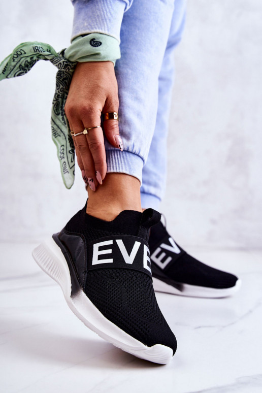 Sportiniai bateliai Įsispiriamo modelio juodos spalvos Lorane