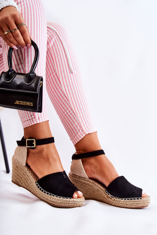 Platforminės basutės juodos spalvos Dellia