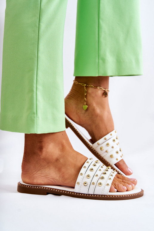 Odinės šlepetės su ornamentais baltos spalvos Brien Odinės šlepetės su ornamentais baltos spalvos Brien