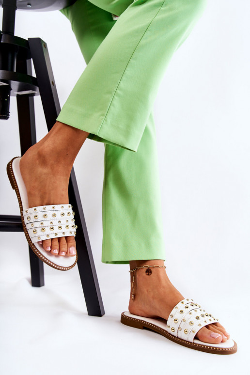 Odinės šlepetės su ornamentais baltos spalvos Brien Odinės šlepetės su ornamentais baltos spalvos Brien